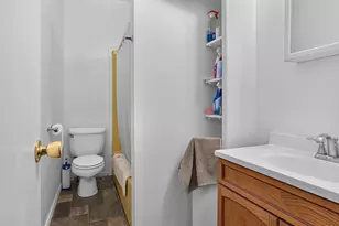 903 Low St, Bloomington, IL 61701 - Photo 29