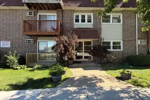 4309 W Park Ln Dr, Alsip, IL 60803 - Photo 1