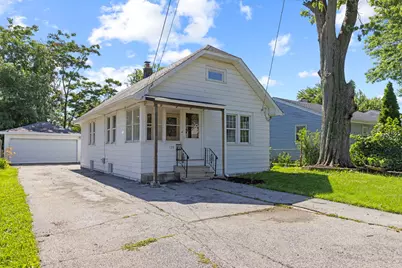 123 N Calhoun Street, Aurora, IL 60505 - Photo 1