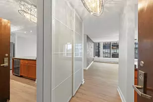 5455 N Sheridan Rd, Chicago, IL 60640 - Photo 3