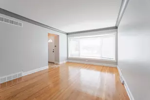 10318 S Avers Ave, Chicago, IL 60655 - Photo 3