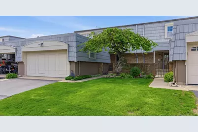670 Versailles Circle #D, Elk Grove Village, IL 60007 - Photo 3