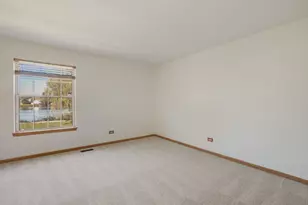 449 S Pershing Ave, Mundelein, IL 60060 - Photo 21