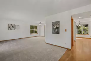 449 S Pershing Ave, Mundelein, IL 60060 - Photo 3
