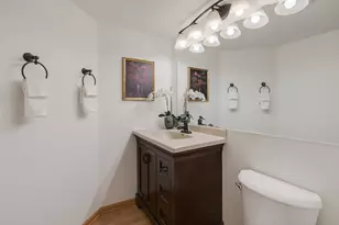 449 S Pershing Ave, Mundelein, IL 60060 - Photo 7