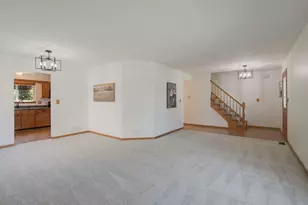 449 S Pershing Ave, Mundelein, IL 60060 - Photo 5