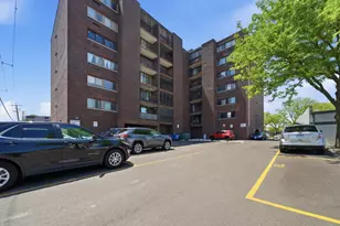 11 W Green St, Bensenville, IL 60106 - Photo 19