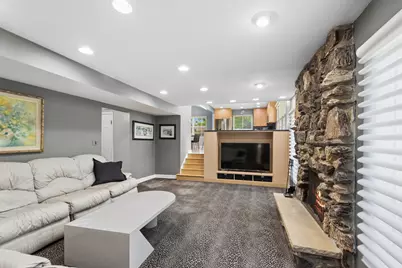 3934 Joanne Drive, Glenview, IL 60026 - Photo 15