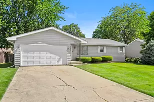 617 Hauert St, Peotone, IL 60468 - Photo 3