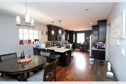 2922 N New England Avenue, Chicago, IL 60634 - Photo 9