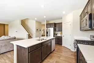 504 Sequoia Ct, Oswego, IL 60543 - Photo 7