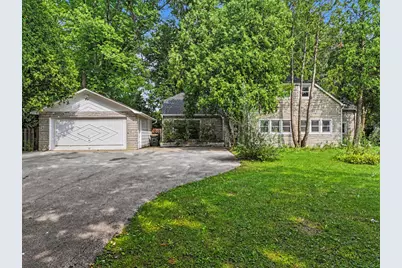 1511 N Dryden Avenue, Arlington Heights, IL 60004 - Photo 1