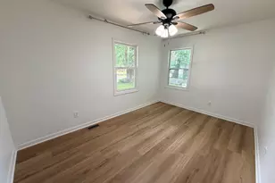 410 E Abe St, Plano, IL 60545 - Photo 11