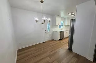 410 E Abe St, Plano, IL 60545 - Photo 7