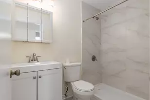 2100 Western Ave, Waukegan, IL 60087 - Photo 11