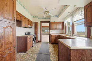 2283 E 2750th St, Kewanee, IL 61443 - Photo 33