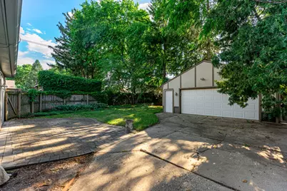 208 Robert Avenue, Rockford, IL 61107 - Photo 23