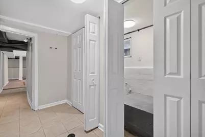 5107 W Berenice Avenue, Chicago, IL 60641 - Photo 19