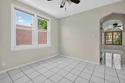 5107 W Berenice Avenue, Chicago, IL 60641 - Photo 31