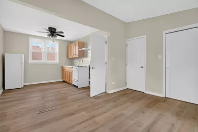 5107 W Berenice Avenue, Chicago, IL 60641 - Photo 37