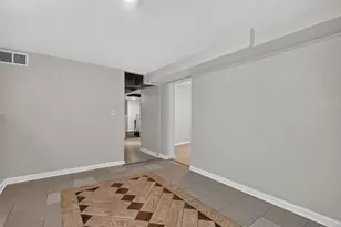 5107 W Berenice Ave, Chicago, IL 60641 - Photo 23