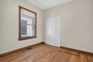5107 W Berenice Ave, Chicago, IL 60641 - Photo 9