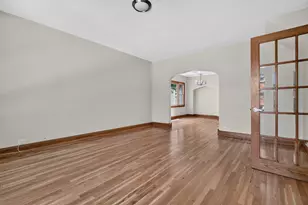 5107 W Berenice Ave, Chicago, IL 60641 - Photo 5