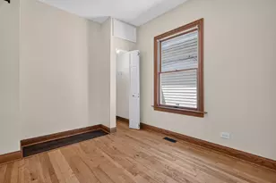 5107 W Berenice Ave, Chicago, IL 60641 - Photo 13