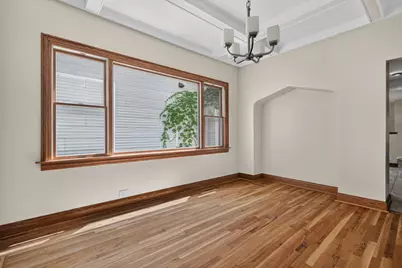 5107 W Berenice Avenue, Chicago, IL 60641 - Photo 7