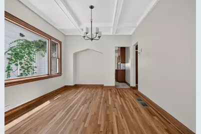 5107 W Berenice Avenue, Chicago, IL 60641 - Photo 5