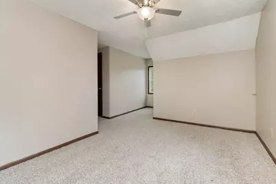 1528 N Hershey Road, Bloomington, IL 61704 - Photo 21