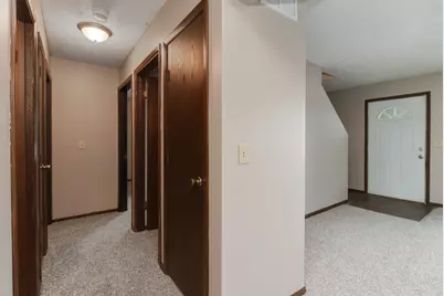 1528 N Hershey Road, Bloomington, IL 61704 - Photo 9