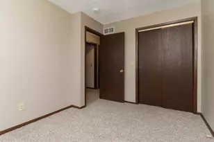 1528 N Hershey Rd, Bloomington, IL 61704 - Photo 13