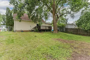 1528 N Hershey Rd, Bloomington, IL 61704 - Photo 33