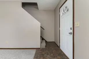 1528 N Hershey Rd, Bloomington, IL 61704 - Photo 15