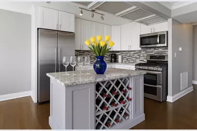 6301 N Sheridan Road #10G, Chicago, IL 60660 - Photo 9
