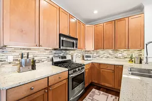 1056 W Lawrence Ave, Chicago, IL 60640 - Photo 9