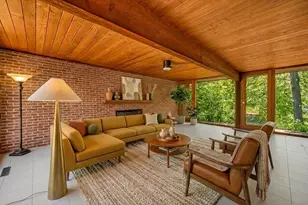 12N085 Wildmere Dr, Elgin, IL 60123 - Photo 5