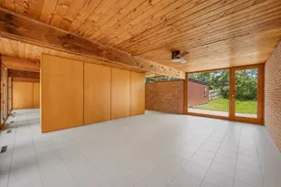 12N085 Wildmere Dr, Elgin, IL 60123 - Photo 9