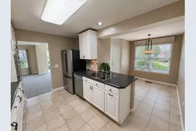 1619 Camberley Court #4, Bartlett, IL 60103 - Photo 9