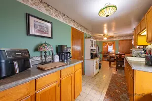 2910 S Quinn St, Chicago, IL 60608 - Photo 9