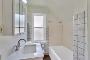 8101 White Ave, Lyons, IL 60534 - Photo 15