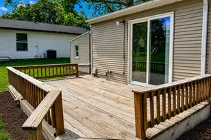 202 W Cedar St, Leroy, IL 61752 - Photo 3