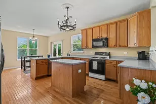 88 Westbourne Ave, Sugar Grove, IL 60554 - Photo 11