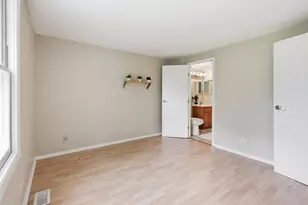 712 Shaw Ct, Schaumburg, IL 60194 - Photo 17