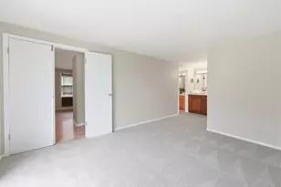 712 Shaw Ct, Schaumburg, IL 60194 - Photo 11