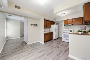 712 Shaw Ct, Schaumburg, IL 60194 - Photo 7