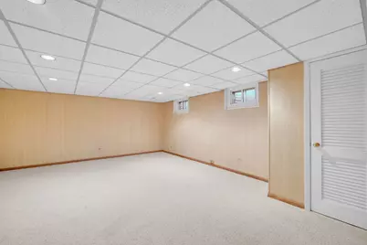 1050 Higgins Road #B, Park Ridge, IL 60068 - Photo 19