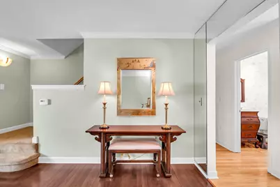 1050 Higgins Road #B, Park Ridge, IL 60068 - Photo 11
