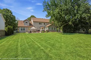 386 Hoyer Ct, Naperville, IL 60565 - Photo 39